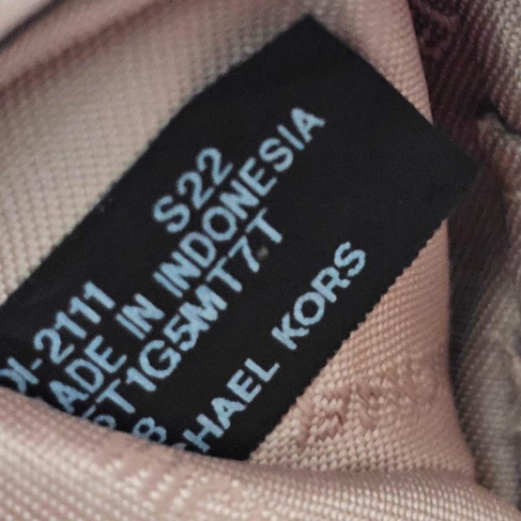 Michael Kors Pink Envelope Style Clutch Purse - Picture 5 of 11